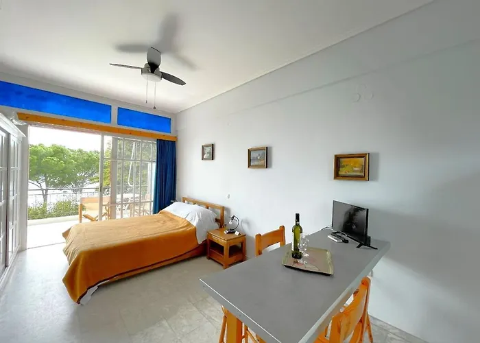 Theodora Apartment
