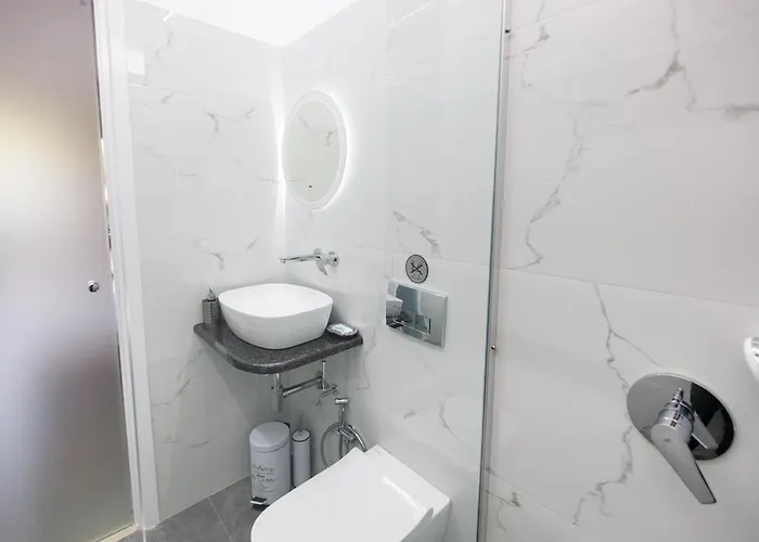 Theodora Apartment *